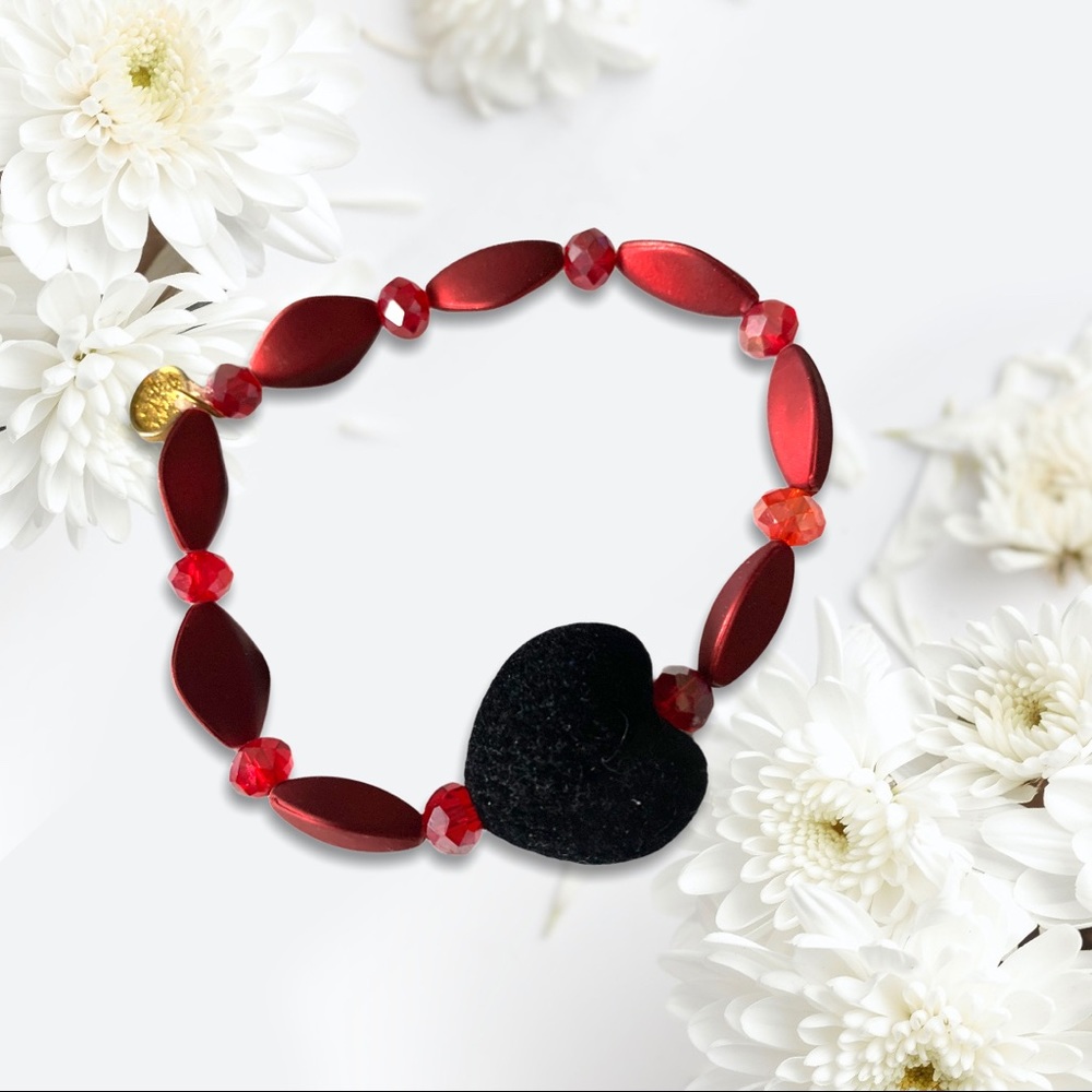 Velvet Black Heart Beaded Bracelet